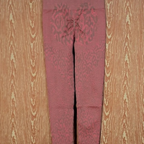 Gymshark Seamless Leggings Burgundy Adapt Camo Size XS Yoga Workout Running Gym - Picture 4 of 12